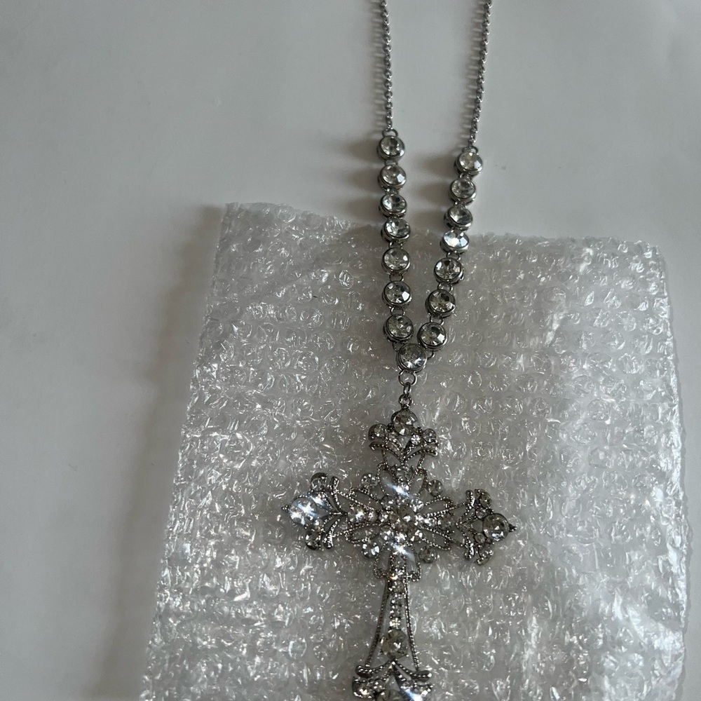 Fashion Nova Silver Cross Necklace